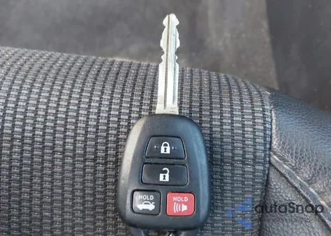 2018 Toyota Corolla Se из США, поврежденный, VIN 2T1BURHE2JC993218